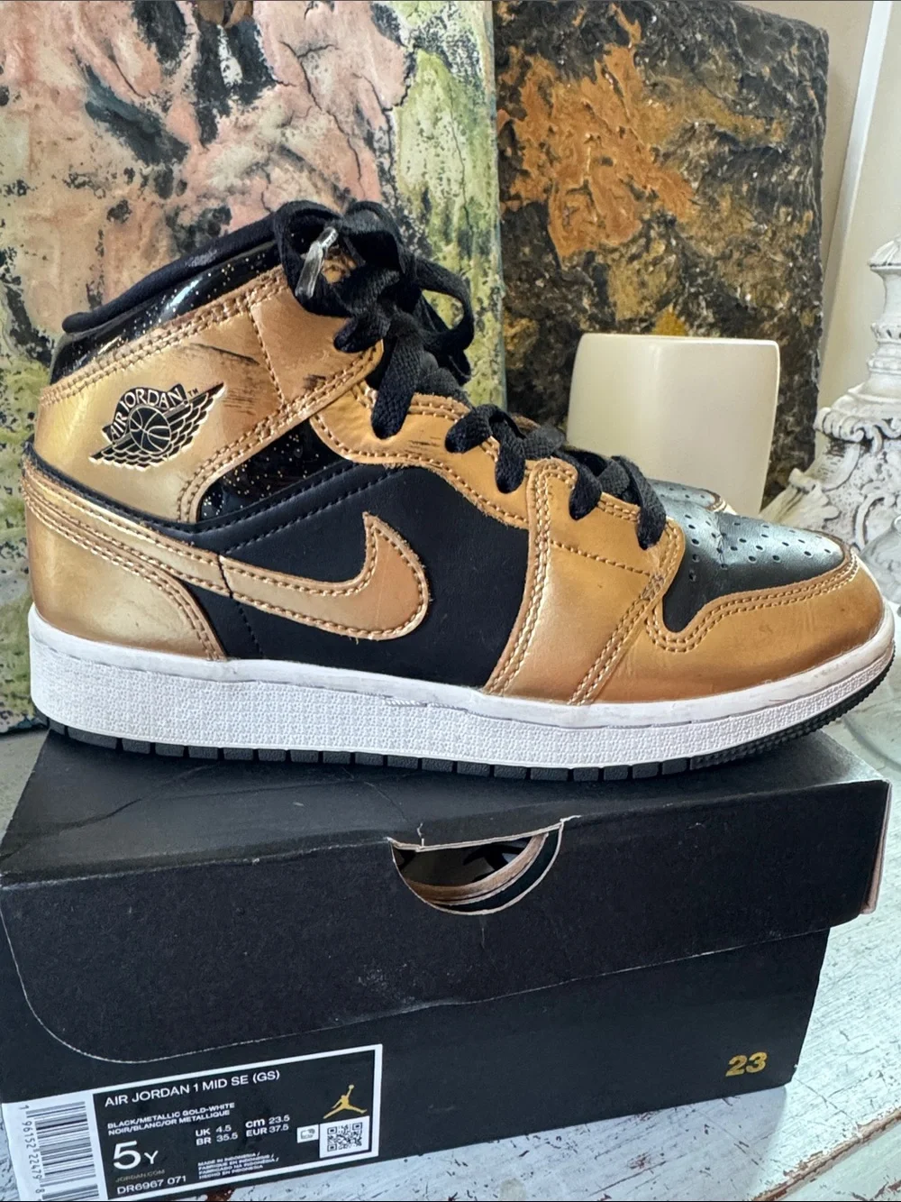 Air Jordan 1 Mid SE (GS) Black & Gold 5Y Black/Metallic Gold-white